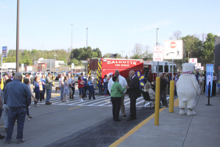 Walmart celebrates ‘re-grand opening’